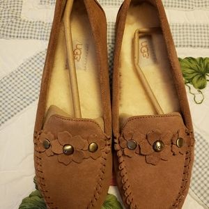 UGG flower moccasins NIB